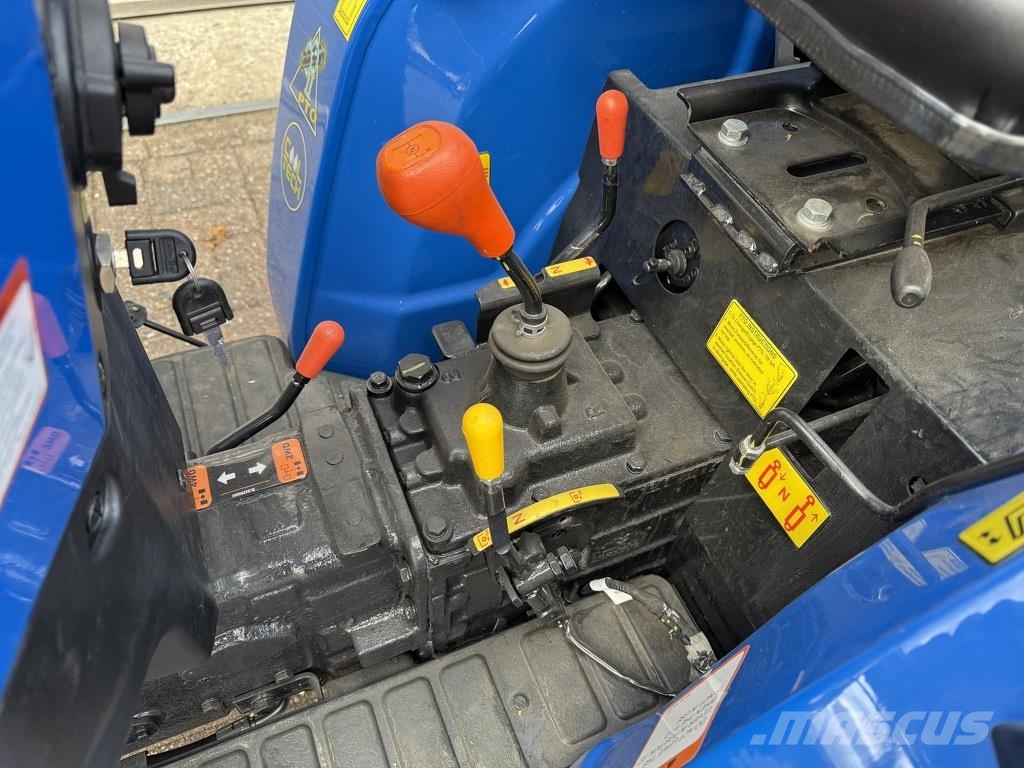 Solis 20 4WD minitractor agribanden met frontlader / voo Traktori