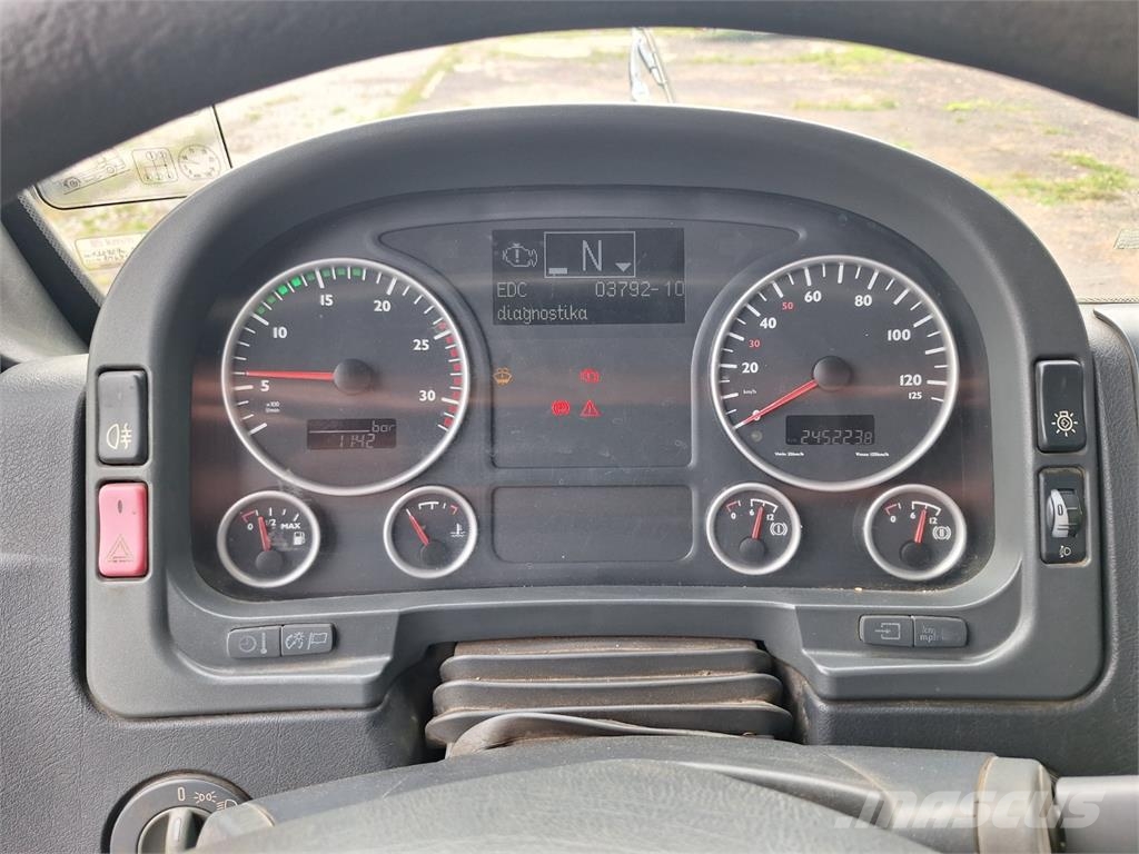MAN TGA 33.400 6X4 + KCP 38 ZX170 Camiones con chasís y cabina