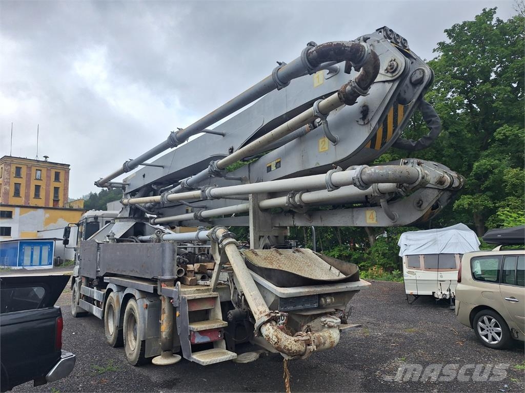 MAN TGA 33.400 6X4 + KCP 38 ZX170 Camiones con chasís y cabina