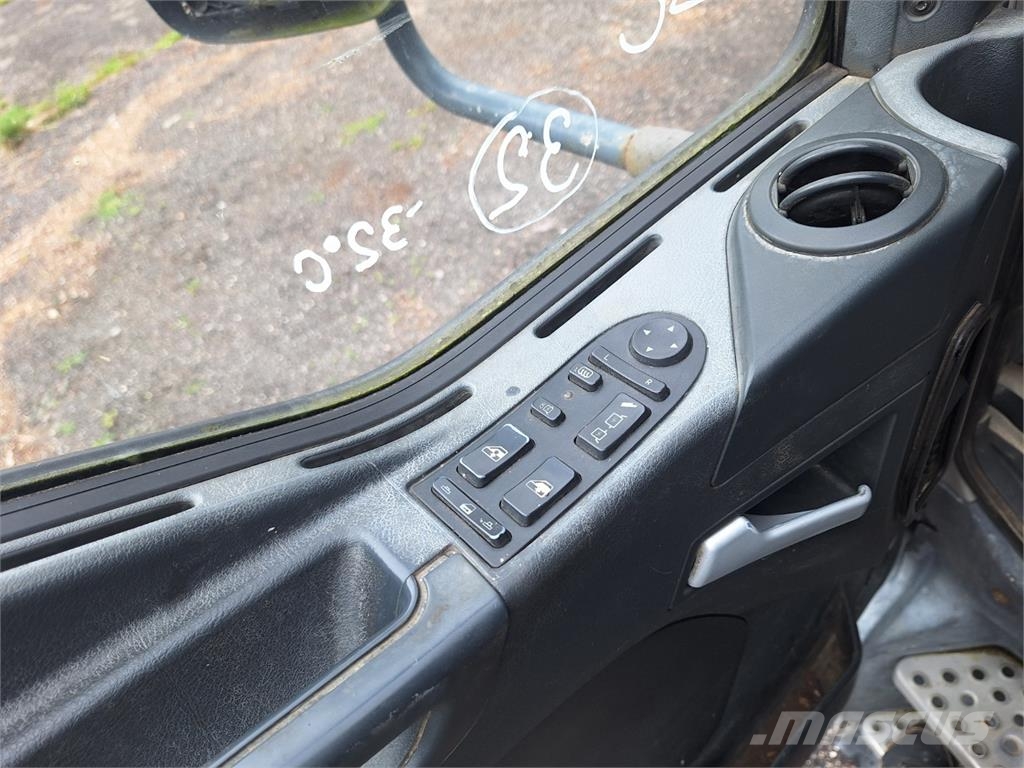 MAN TGA 33.400 6X4 + KCP 38 ZX170 Camiones con chasís y cabina