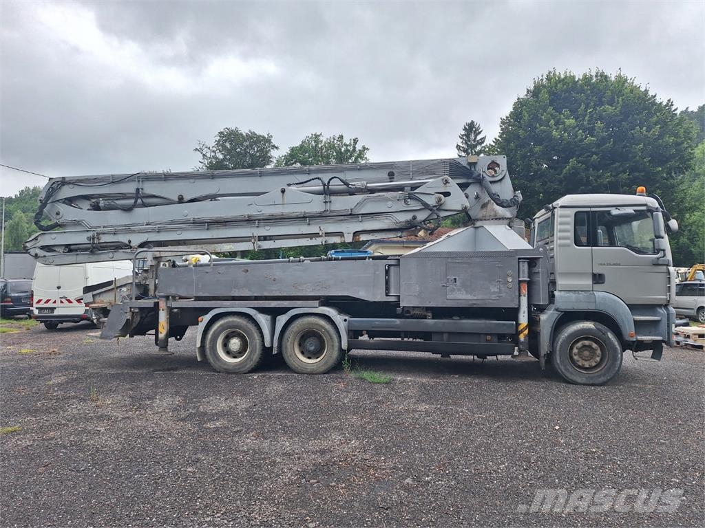 MAN TGA 33.400 6X4 + KCP 38 ZX170 Camiones con chasís y cabina