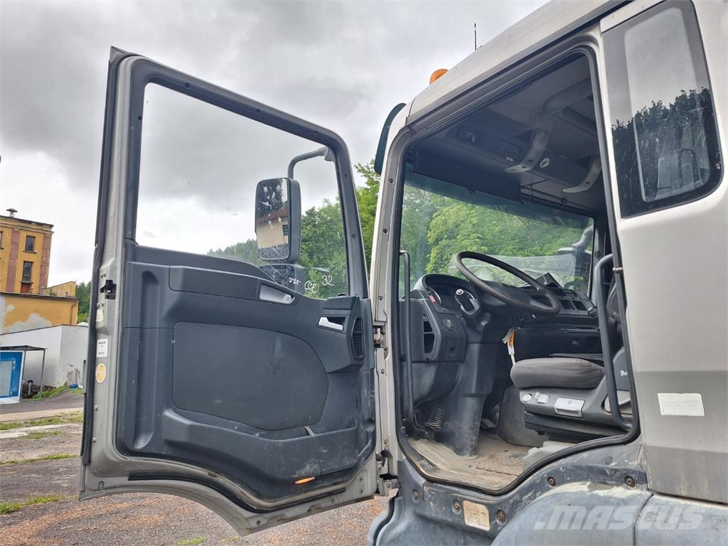 MAN TGA 33.400 6X4 + KCP 38 ZX170 Camiones con chasís y cabina