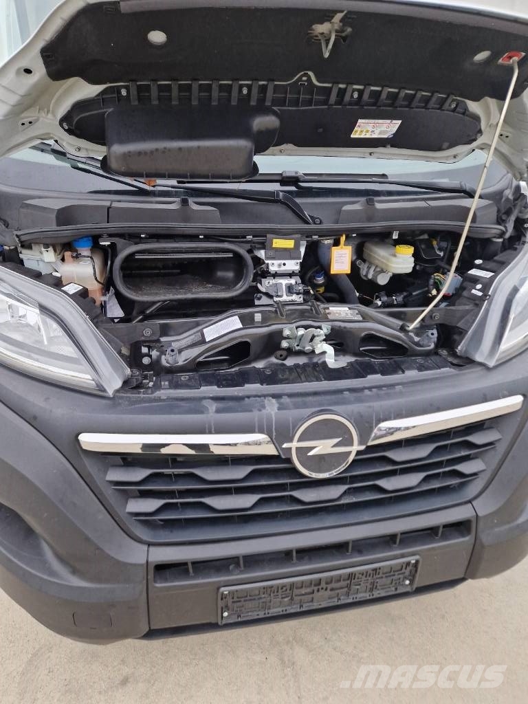 Opel Movano G131 Skříňová nástavba