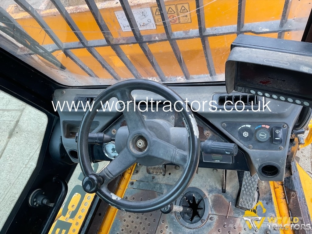 JCB 6 T-1 Stavebné sklápače