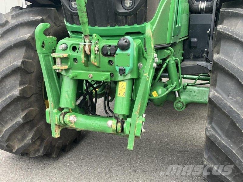John Deere 6250R Traktoren