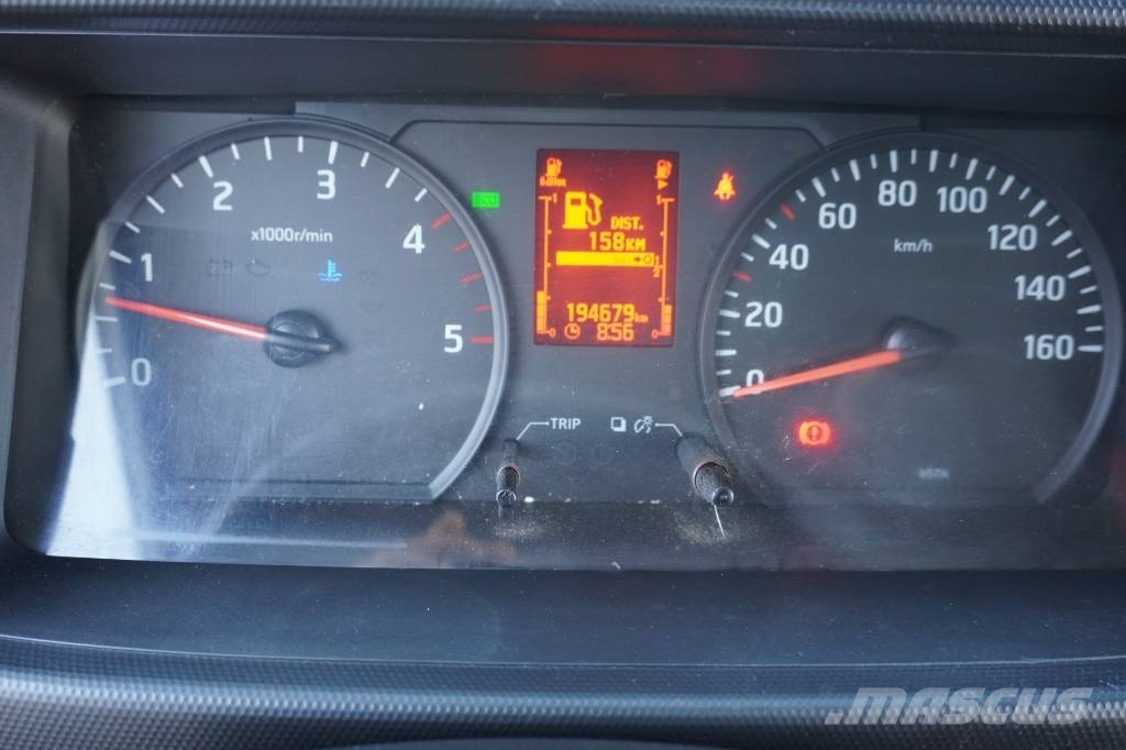 Nissan NT400 45.15 CAJA ABIERTA Schuifzeilopbouw