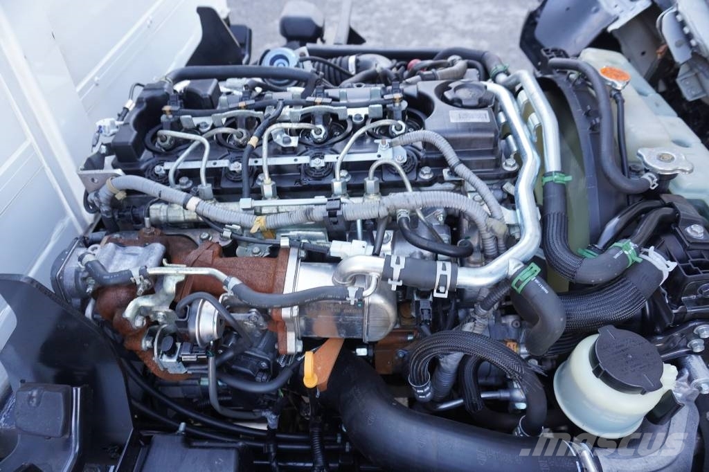 Nissan NT400 45.15 CAJA ABIERTA Schuifzeilopbouw