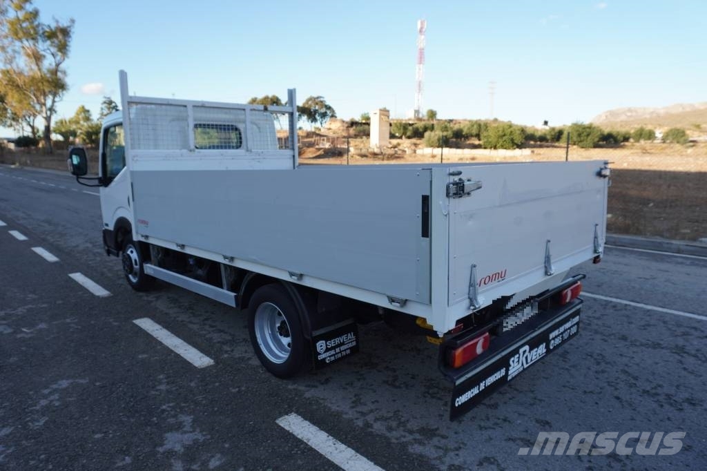 Nissan NT400 45.15 CAJA ABIERTA Schuifzeilopbouw
