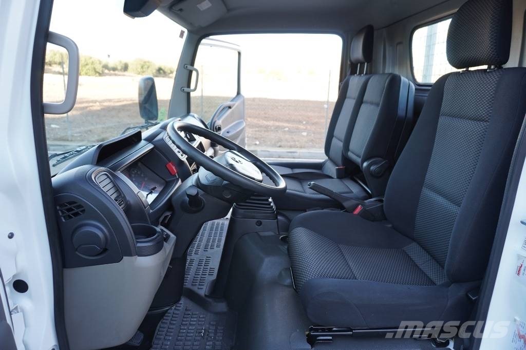 Nissan NT400 45.15 CAJA ABIERTA Schuifzeilopbouw