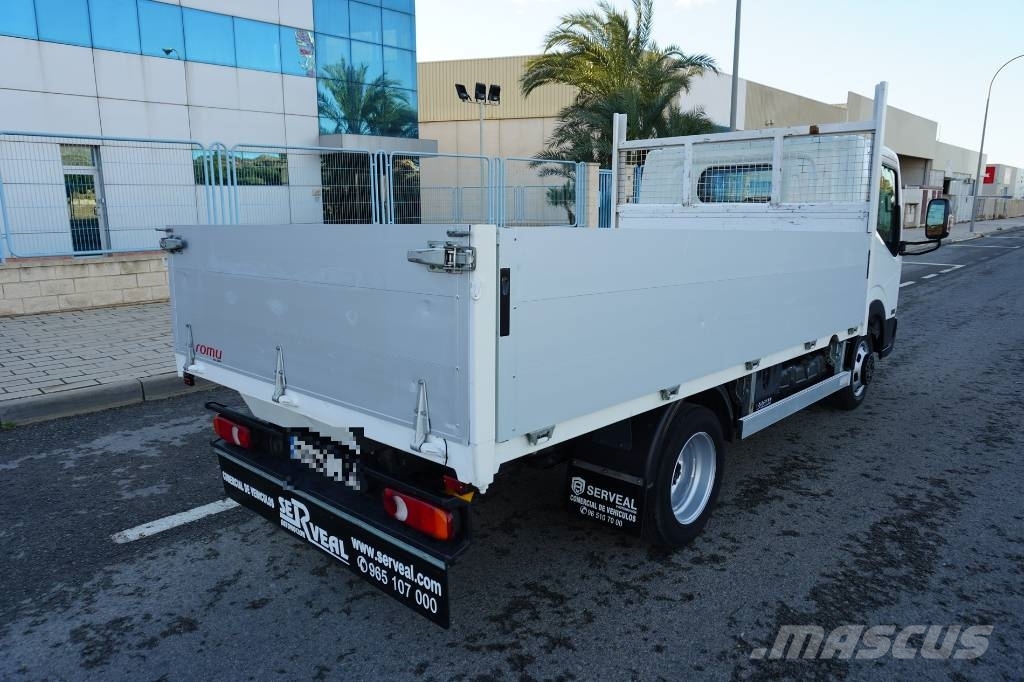 Nissan NT400 45.15 CAJA ABIERTA Schuifzeilopbouw