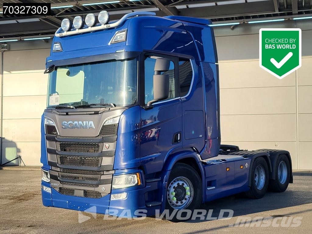 Scania R650 6X4 Retarder Hydraulic Full-Air Leder ACC Nav 中古トラクターヘッド | トレーラーヘッド