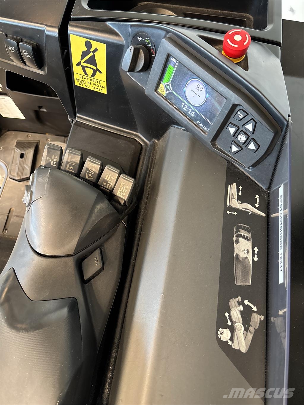 CAT Lift Trucks RM25N2X Viljuškari sa pomičnim stupom