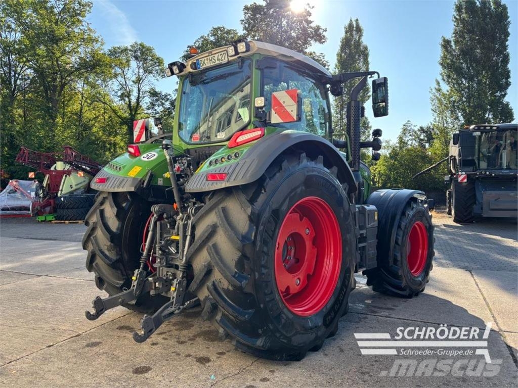 Fendt 724 GEN7 PROFI PLUS Traktory