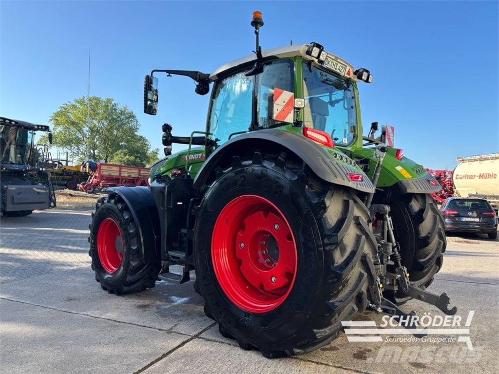 Fendt 724 GEN7 PROFI PLUS Traktory
