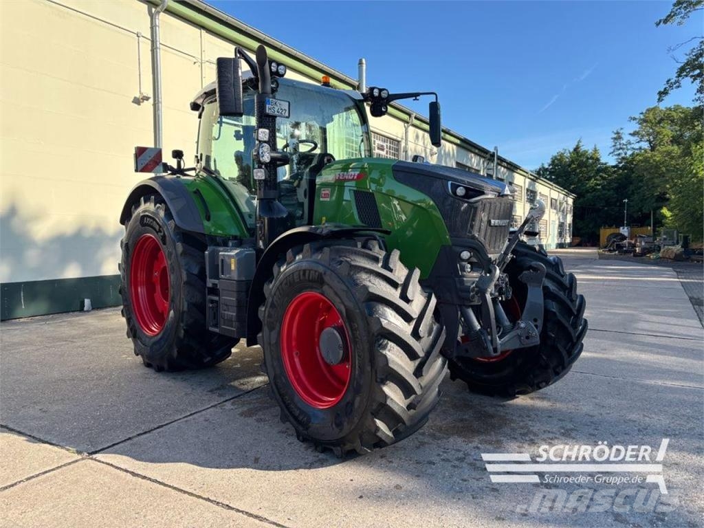 Fendt 724 GEN7 PROFI PLUS Traktory