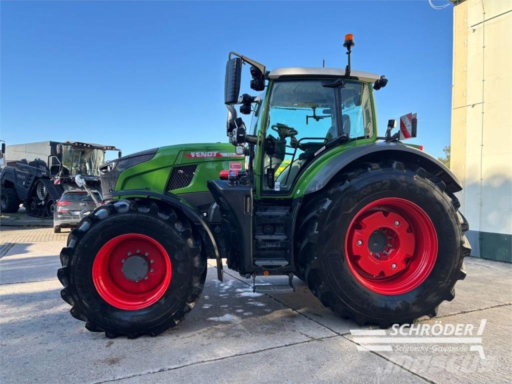 Fendt 724 GEN7 PROFI PLUS Traktory