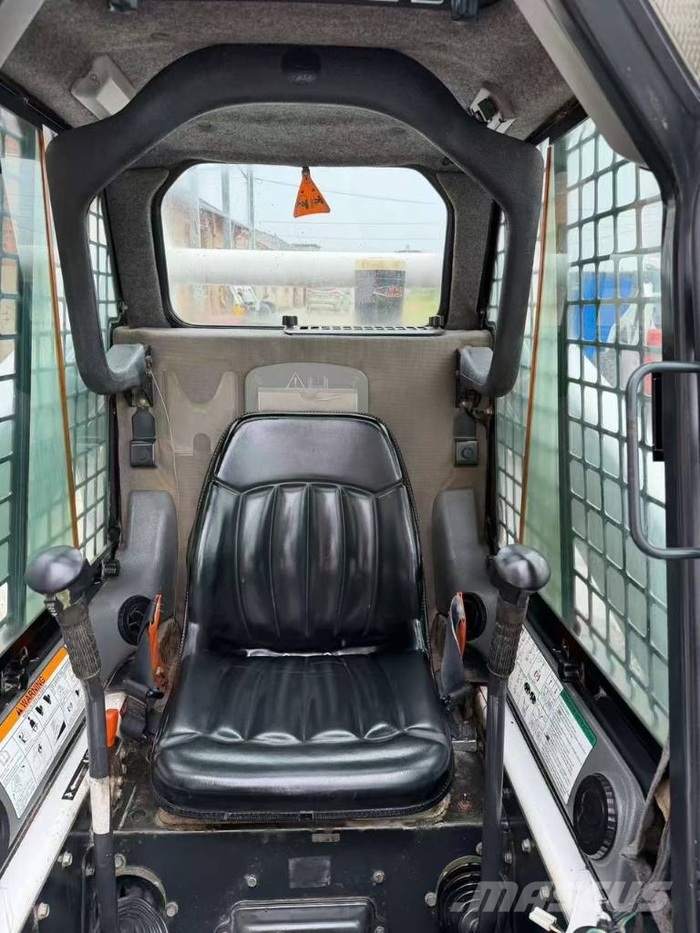 Bobcat S 300 Міні-навантажувачі