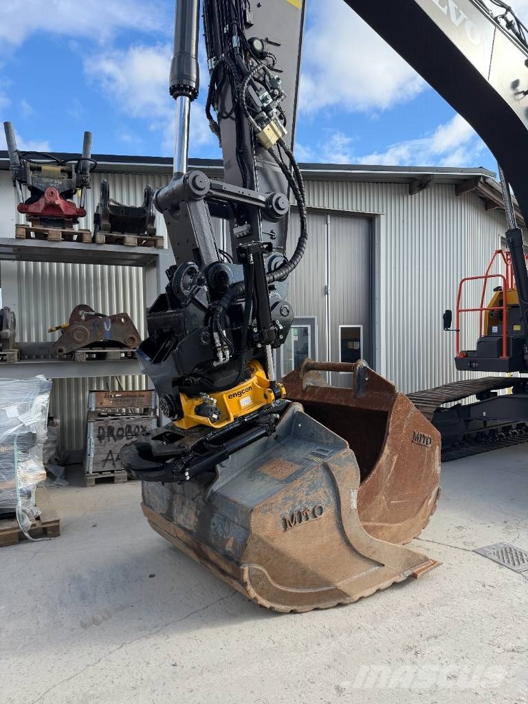 Volvo EC 300 EL Pelle sur chenilles