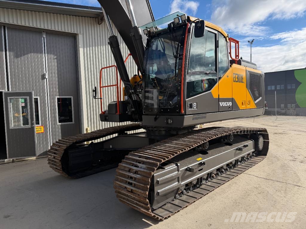 Volvo EC 300 EL Pelle sur chenilles