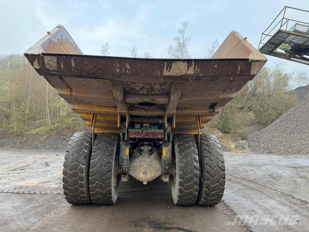 Komatsu HD 405-7 Άκαμπτα Dumper με ανατρεπόμενο κάδο