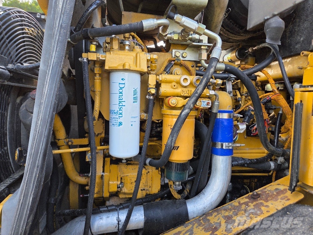 CAT 962H Kolesni nakladalci