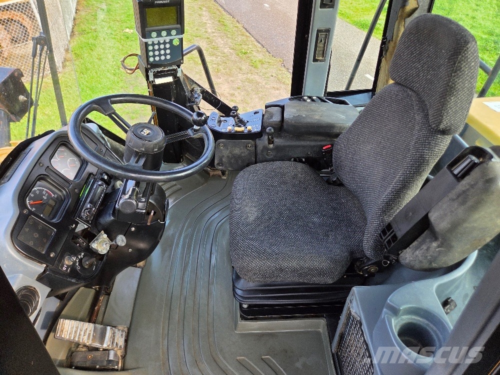 CAT 962H Kolesni nakladalci