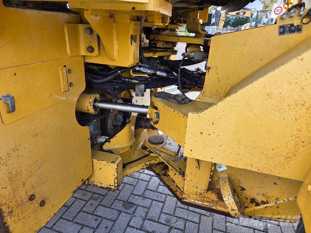 CAT 962H Kolesni nakladalci