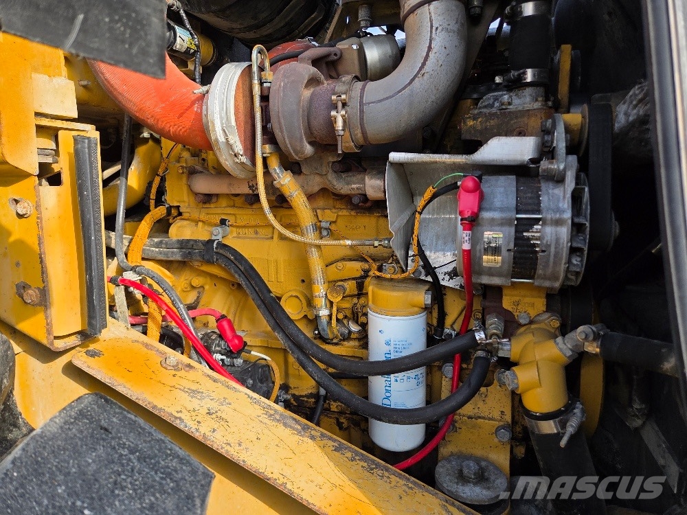 CAT 962H Kolesni nakladalci