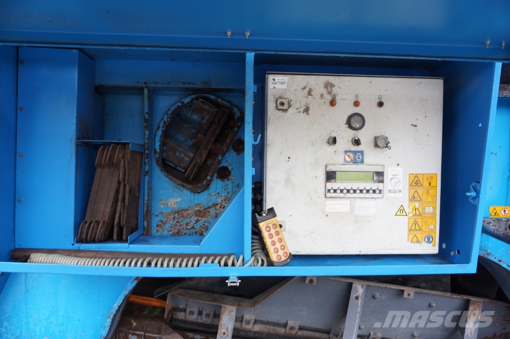 Terex Pegson XR 400 Crushers