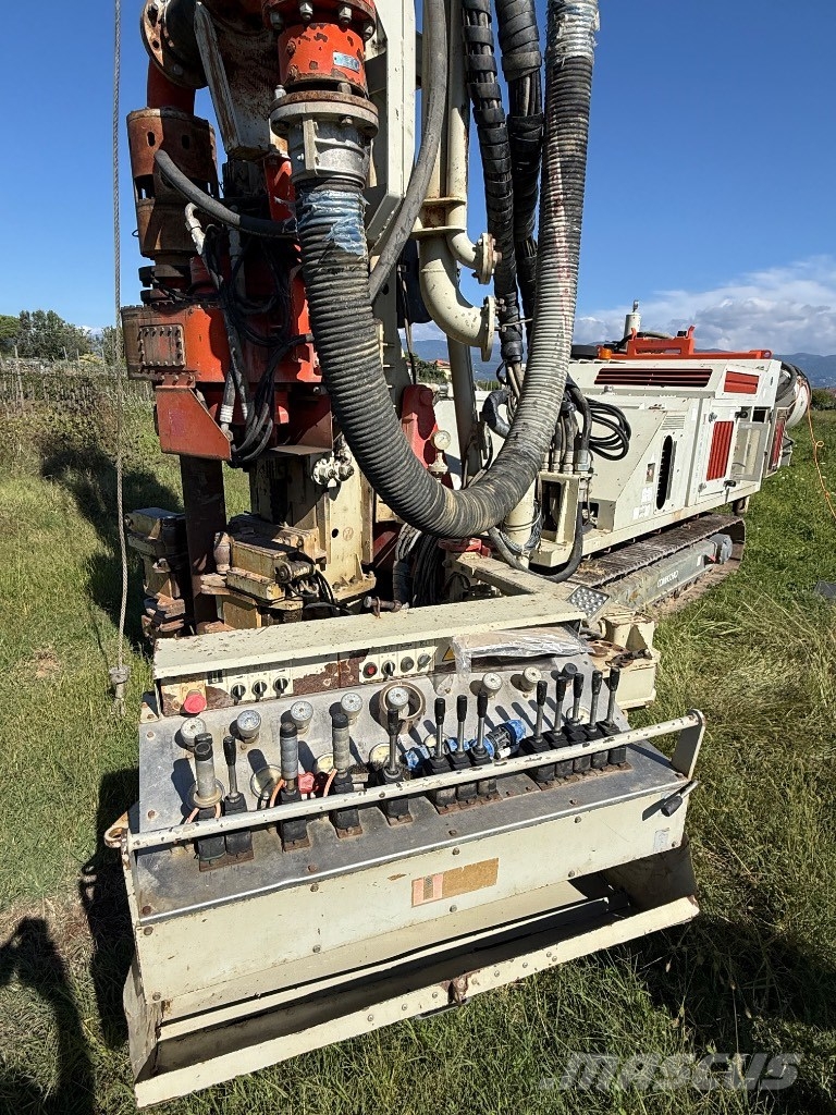 Comacchio MC 900 P1 Kuyu sondaj makinalari