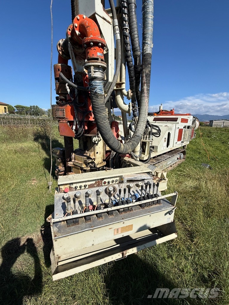 Comacchio MC 900 P1 Kuyu sondaj makinalari
