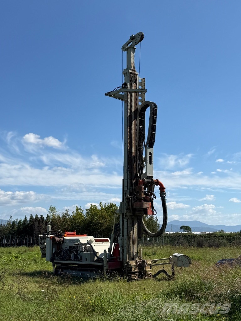 Comacchio MC 900 P1 Kuyu sondaj makinalari