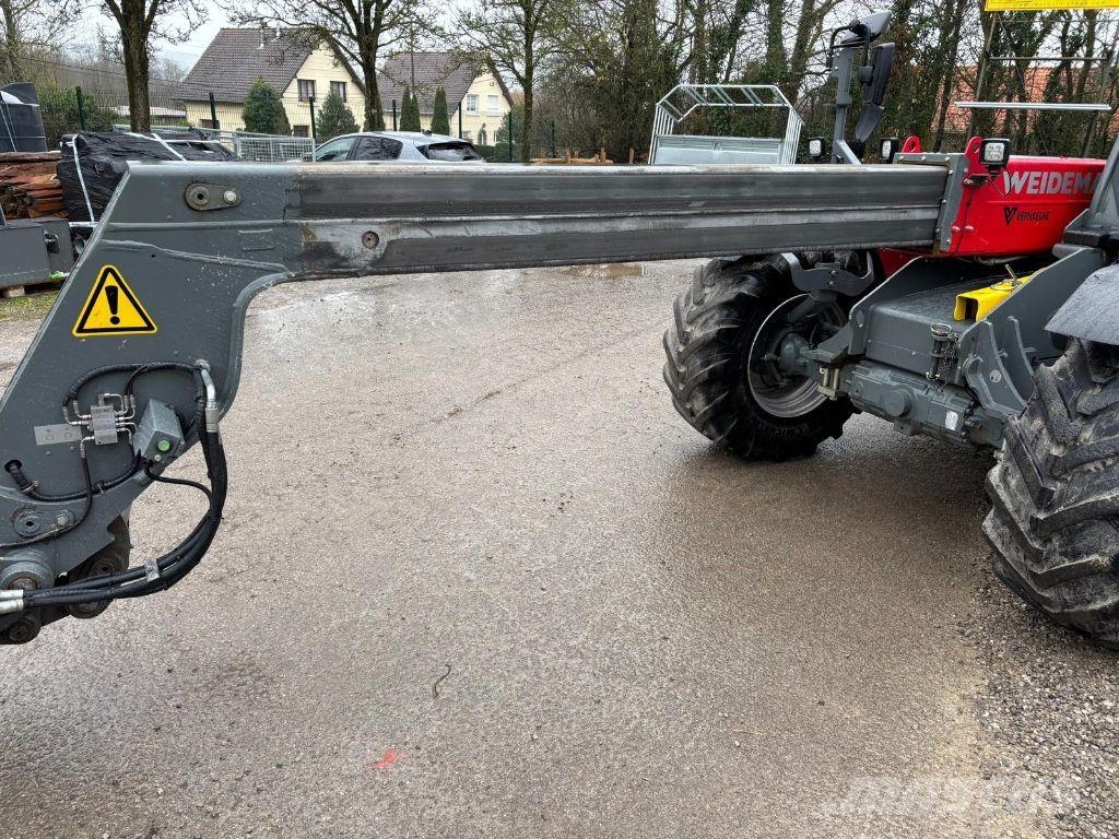 Weidemann T7042 معدات مناولة لأغراض الزراعة