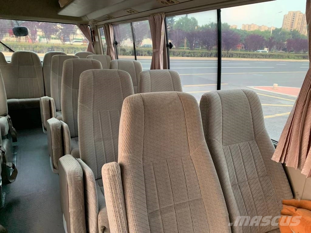 Toyota Coaster Bus 迷你巴士