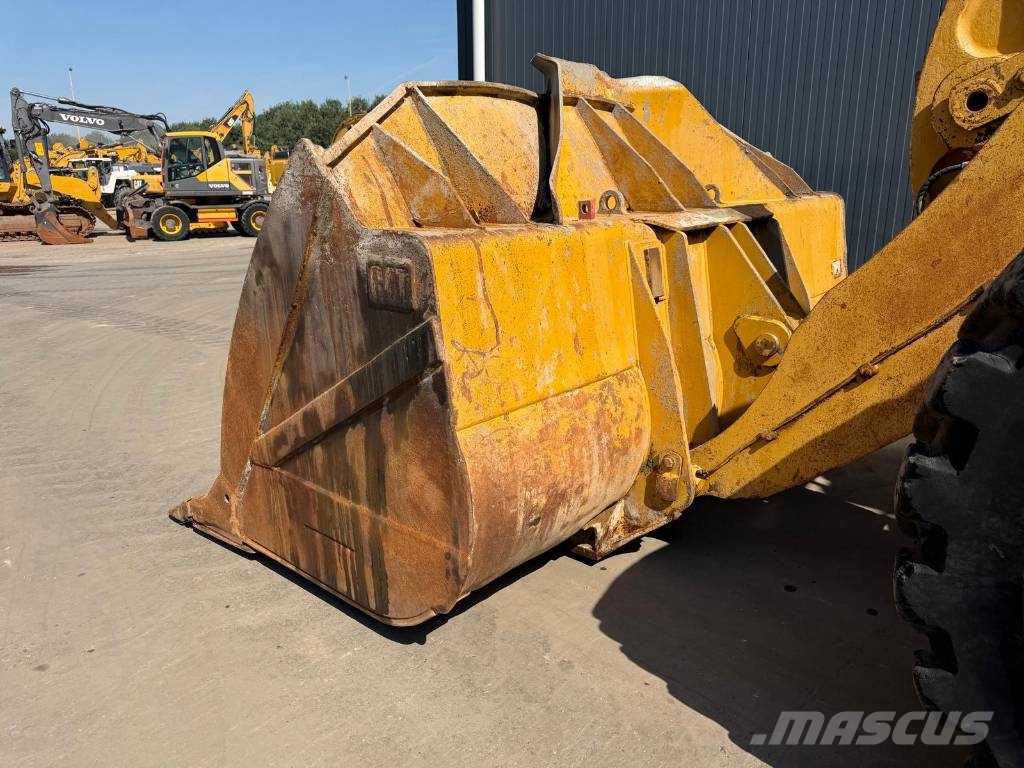 CAT 972M Pyöräkuormaajat