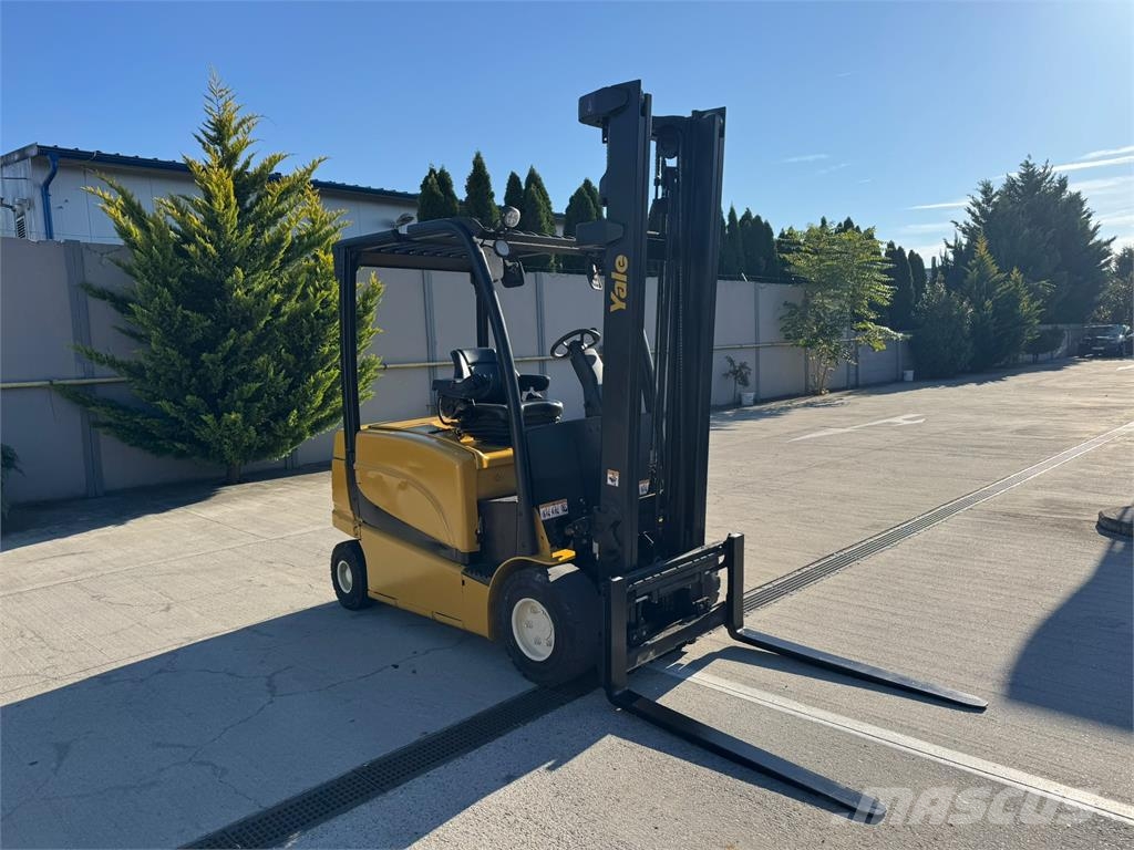 Yale ERP25 Stivuitor electric