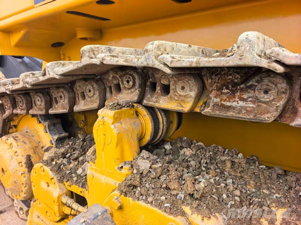Komatsu D357A Dozers - Tratores rastos