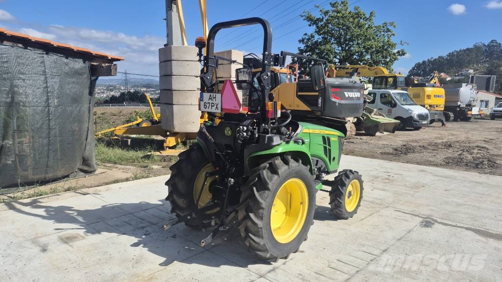 John Deere 3038 E Tratores Agrícolas usados
