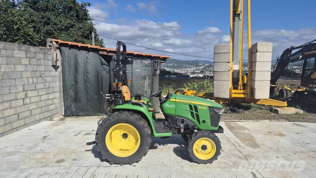John Deere 3038 E Tratores Agrícolas usados