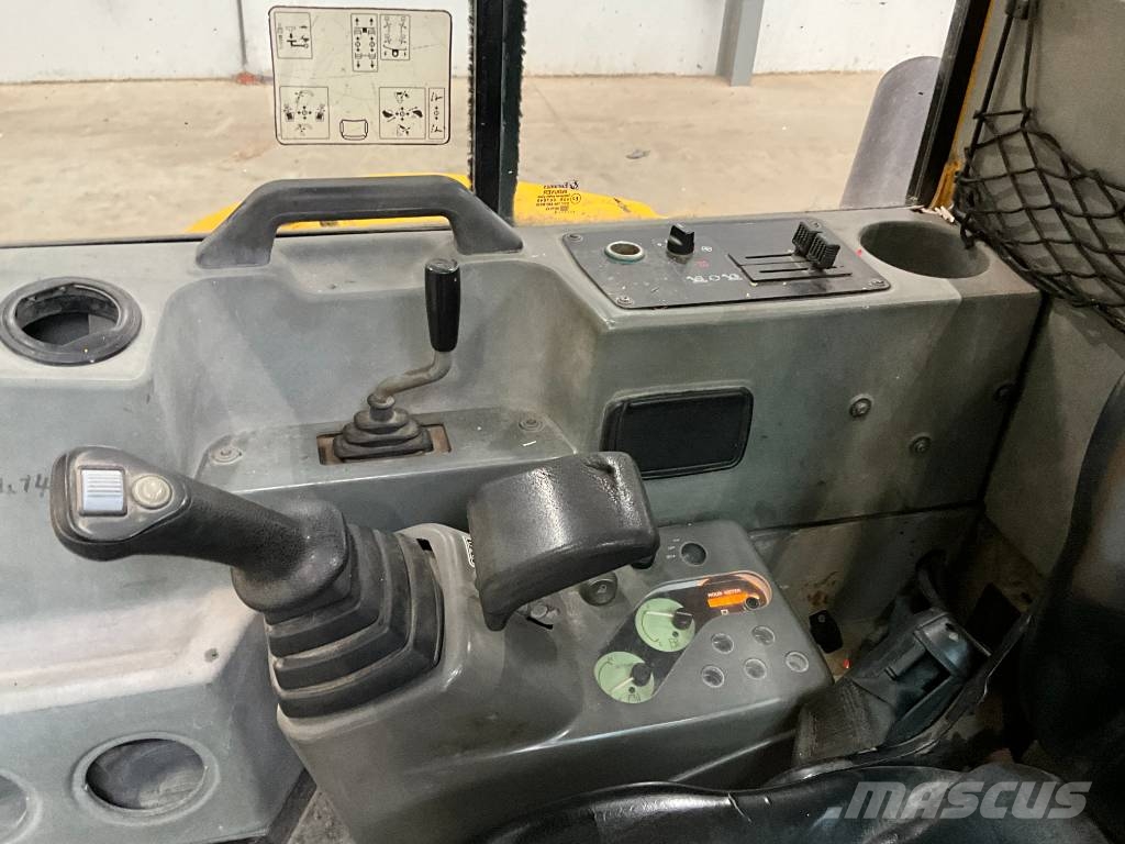 Yanmar Vio 50 U حفارات صغيرة أقل من 7 طن (حفارات صغيرة)