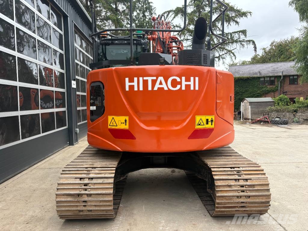 Hitachi ZX 135 US-6 Bageri gusjeničari