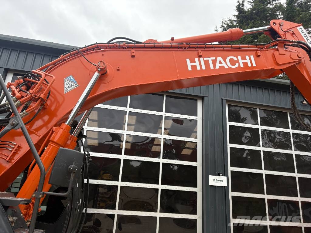 Hitachi ZX 135 US-6 Bageri gusjeničari