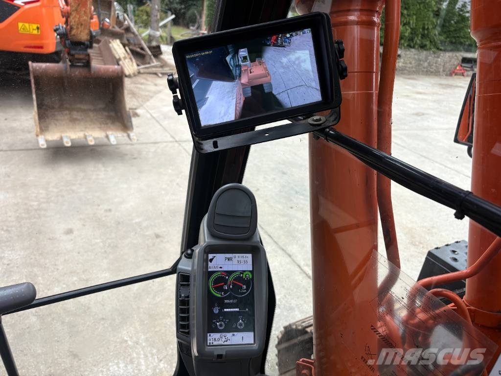 Hitachi ZX 135 US-6 Bageri gusjeničari