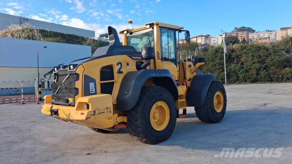 Volvo L 120 H Gumikerekes homlokrakodók