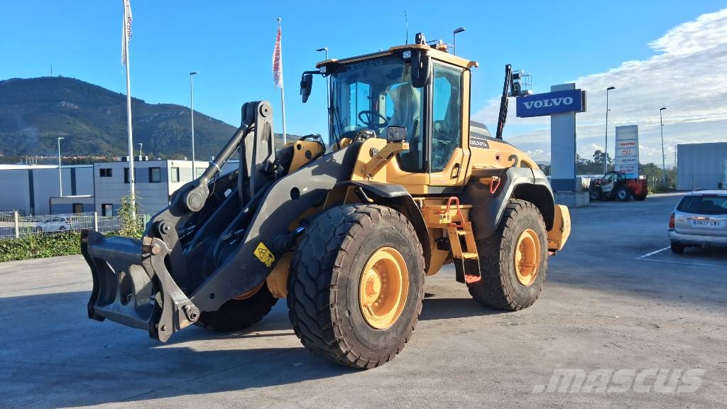 Volvo L 120 H Gumikerekes homlokrakodók