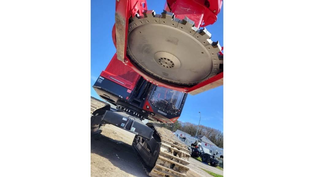 Quadco 24C Combine forestiere
