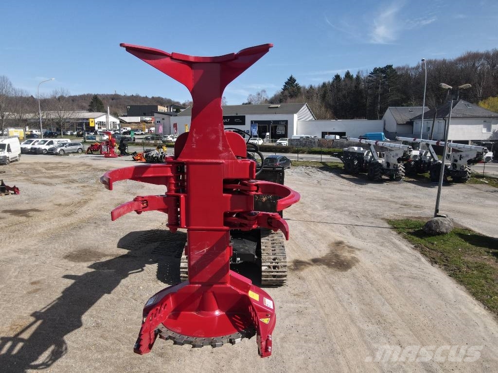 Quadco 24C Combine forestiere