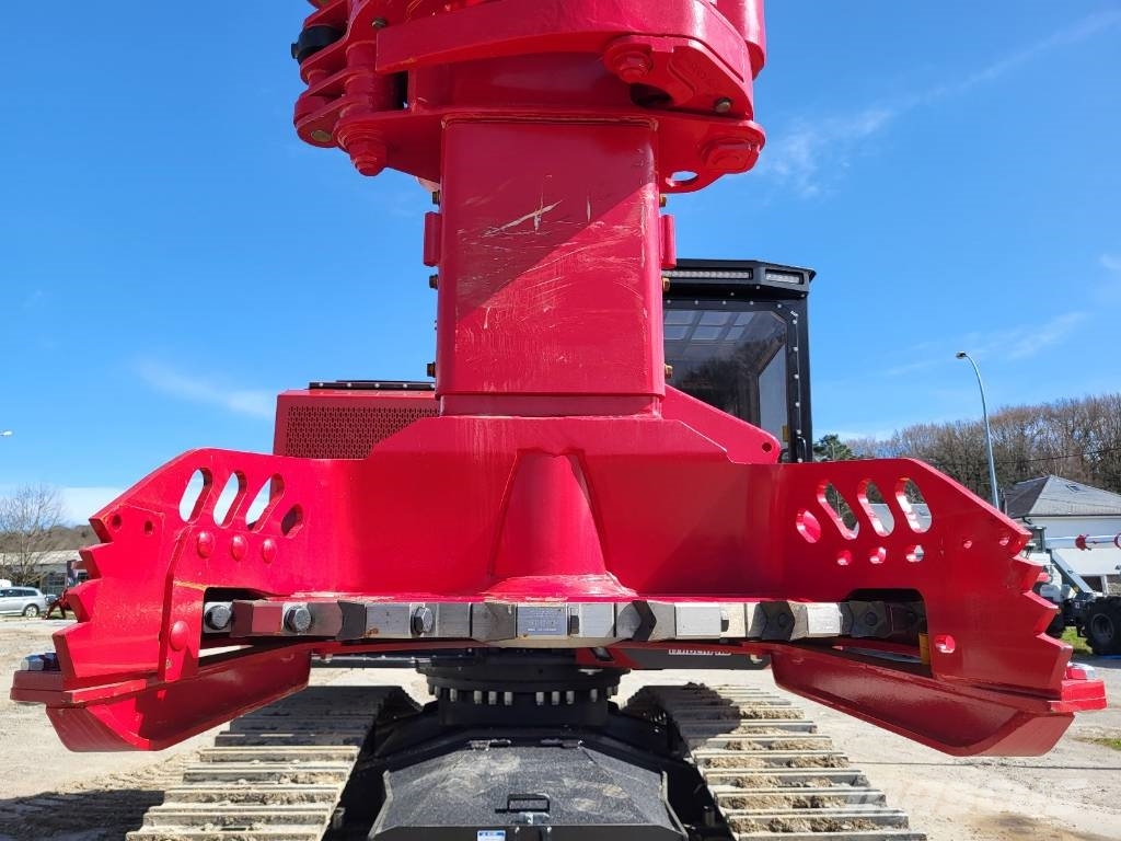 Quadco 24C Combine forestiere