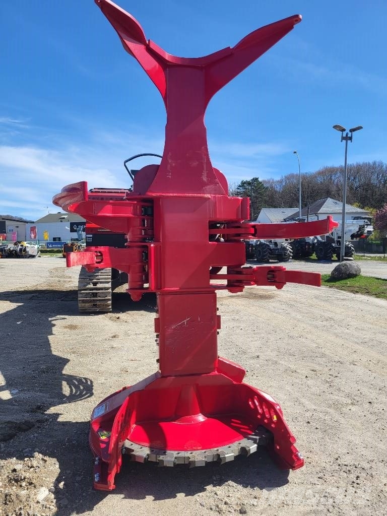 Quadco 24C Combine forestiere