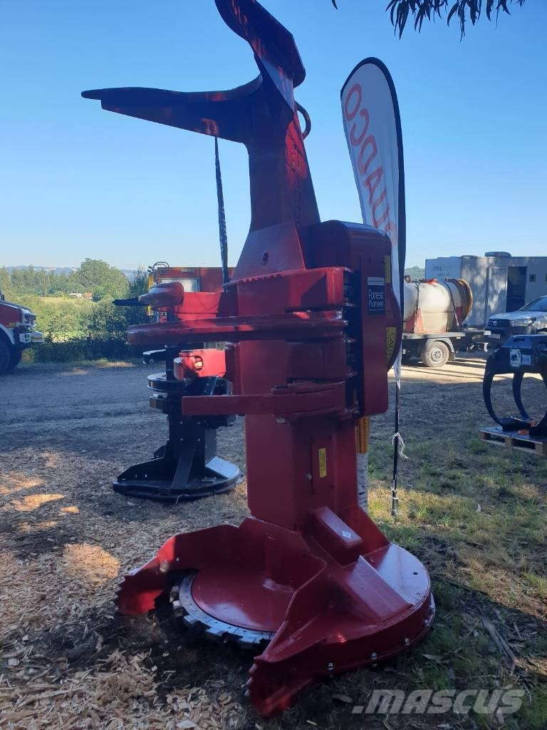 Quadco 24C Combine forestiere